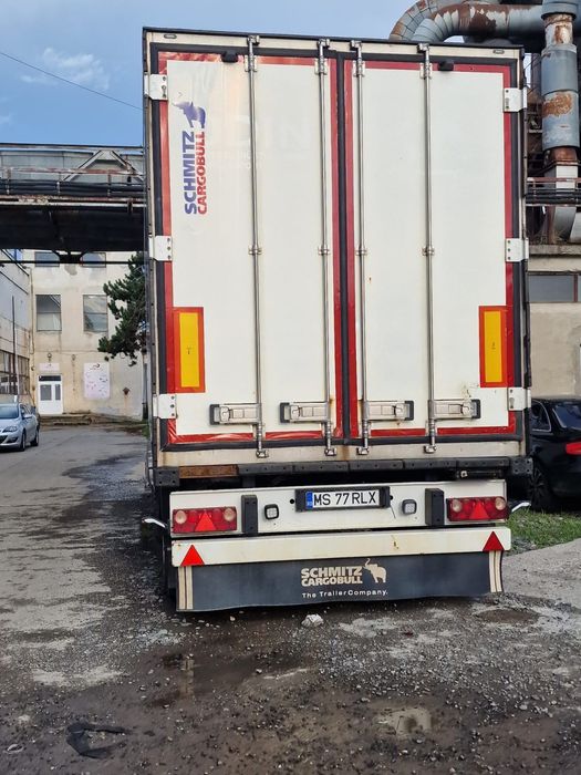 Remorcă Schmitz Cargobull a 5-a roată