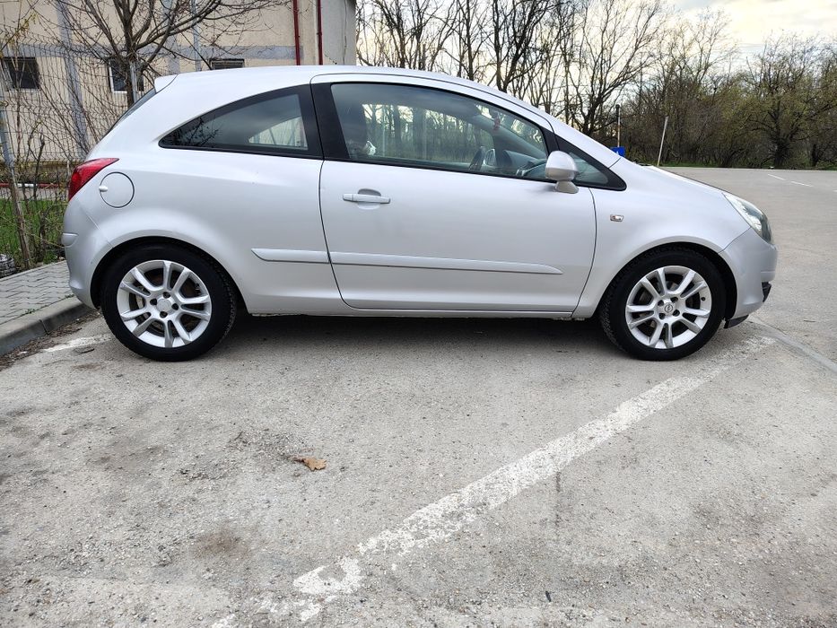 Opel Corsa D coupe