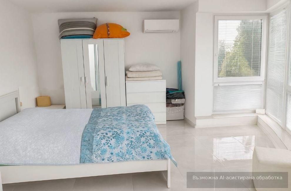 Къща в района на Св.Св. Константин и Елена!