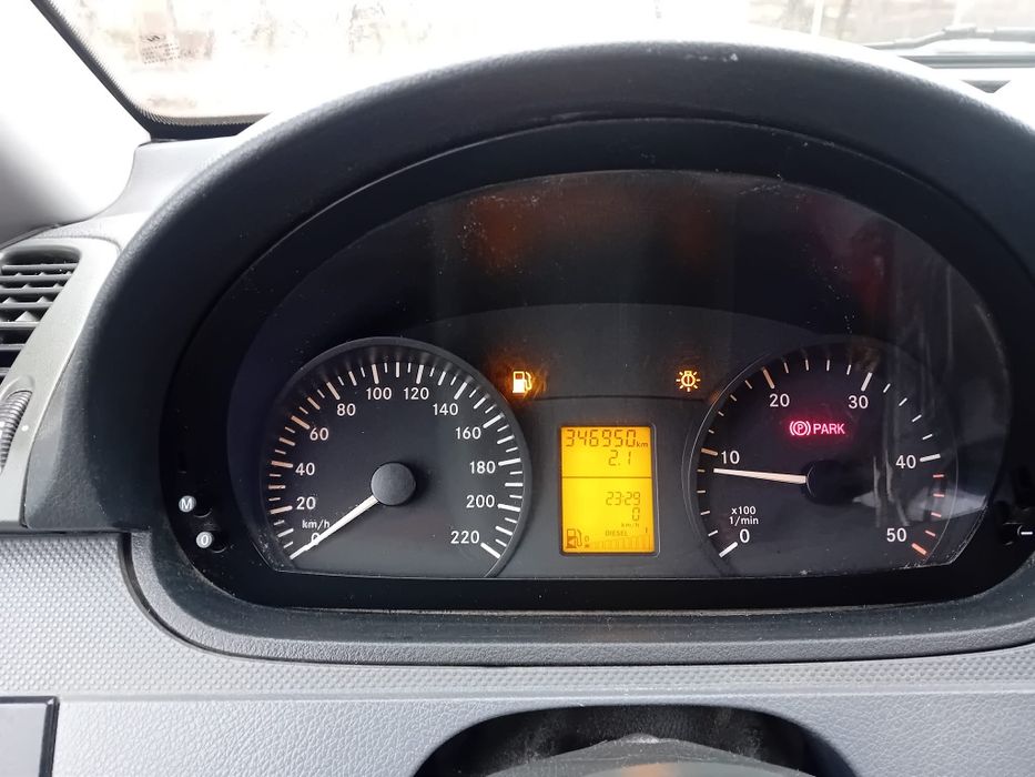 Mercedes Vito CDI 111 Duba model lung 2009 – GATA DE MUNCA
Motor 2.2 C