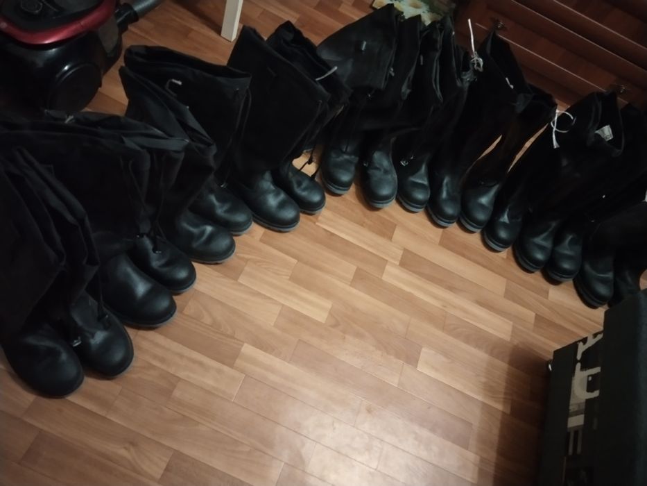 Продаю сапоги кирзовые кожаные длинные осенний