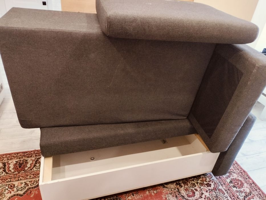 диван в хорошем состояние