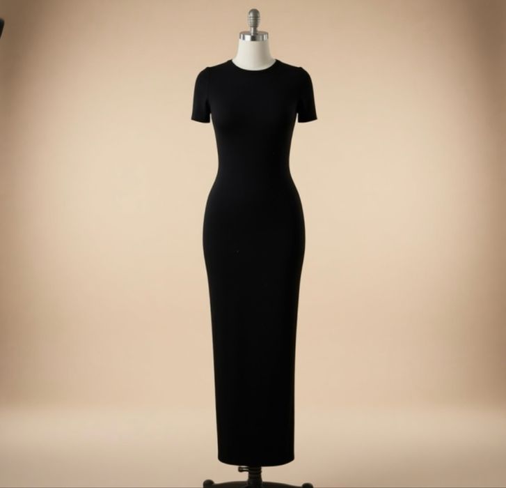 Черное длинное платье S, надето 1 раз