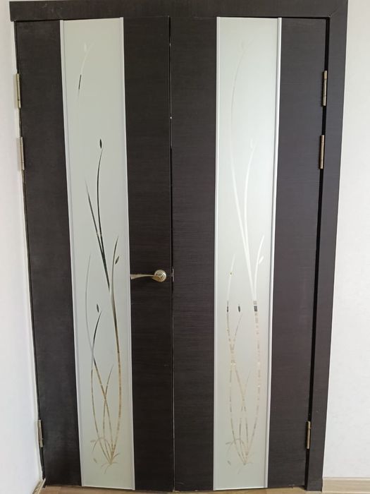 Межкомнатные двери из дерева