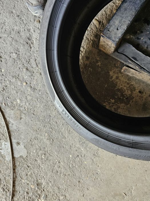 4 anvelope vara 2x255 35 19 2x225 40 19 Pirelli Pzero Runflat