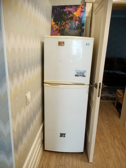 Холодильник LG в отличном состоянии