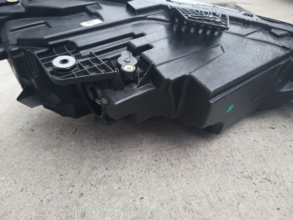 Ляв Фар Audi A3 8Y след 2019г , 8Y0941033