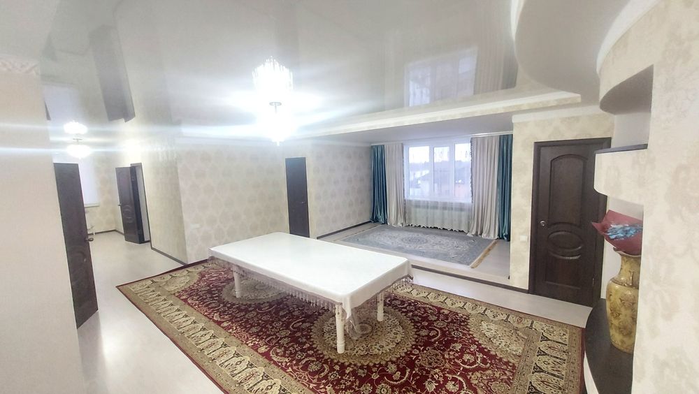 Продам двух этажный коттедж