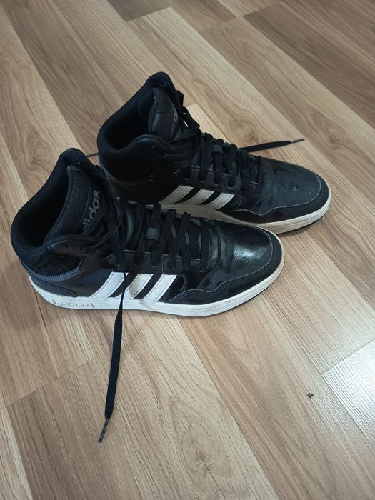 Кецове на adidas