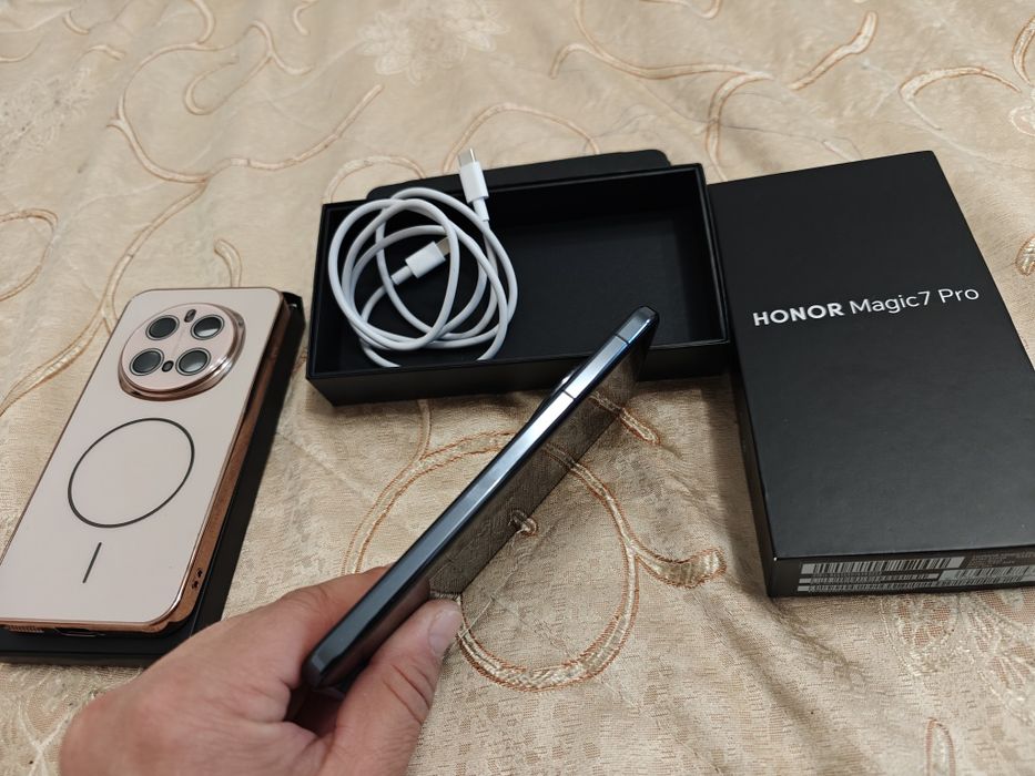 Honor magic 7 pro in garanție până în noiembrie 2027