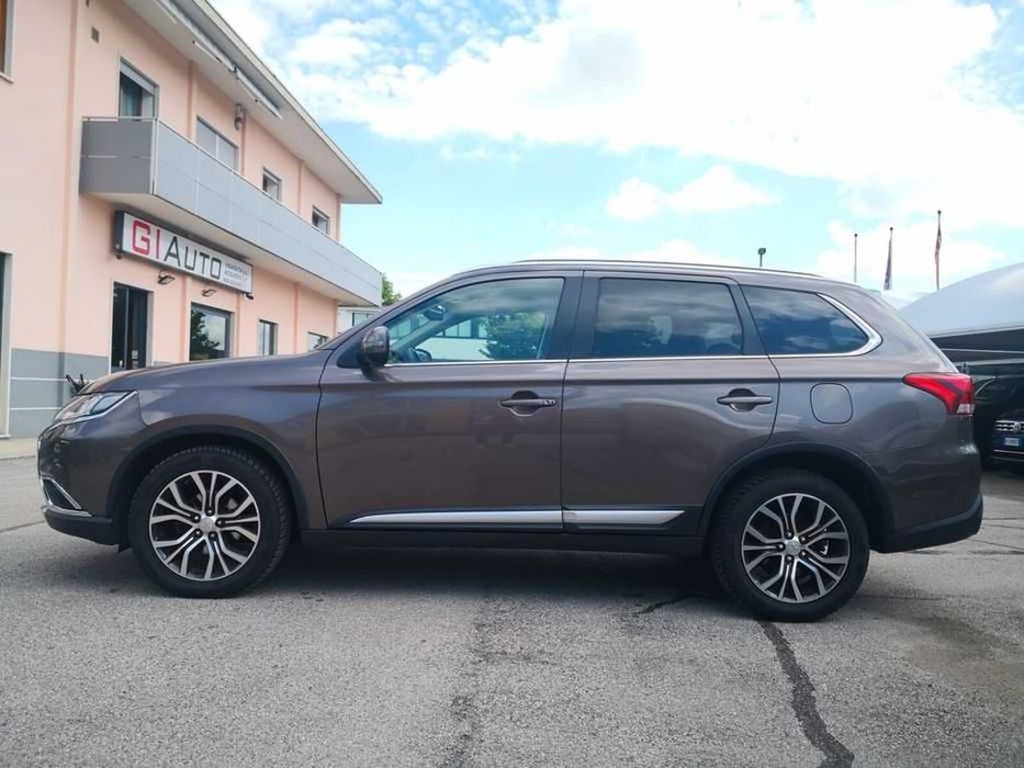 Mithsubishi Outlander an 2018, diesel, manual, 7 loc, 1 proprietar