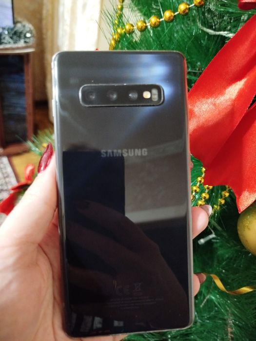 Самсунг галакси s10+