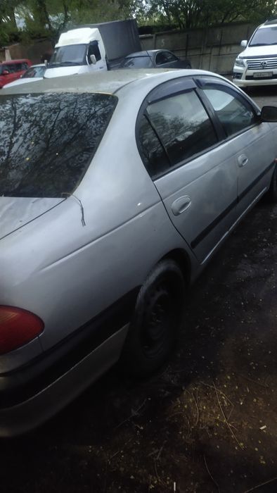 Автомобиль Toyota