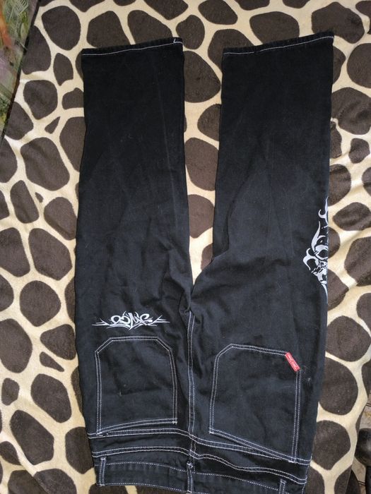 мужские джинсы .