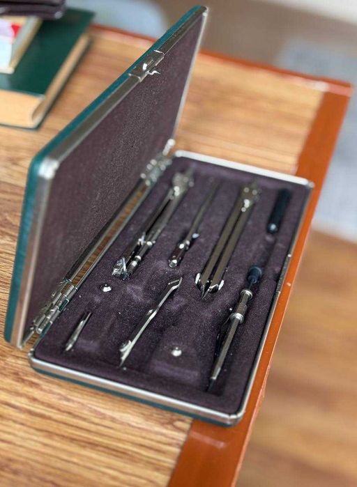 Готовальня СССР Набор циркулей НЧ-10-1-01