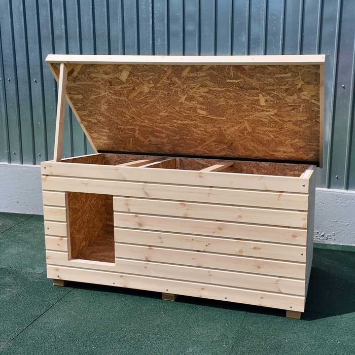 Cusca Caine Lemn Natur Cu Hol Doua Camere Izolata 4 cm - 3 Marimi - Acoperis Rabatabil - Fabricat in Romania din 2009 - atvi.eu
