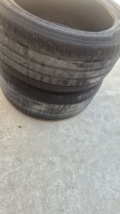 Продам шины 255/40/18