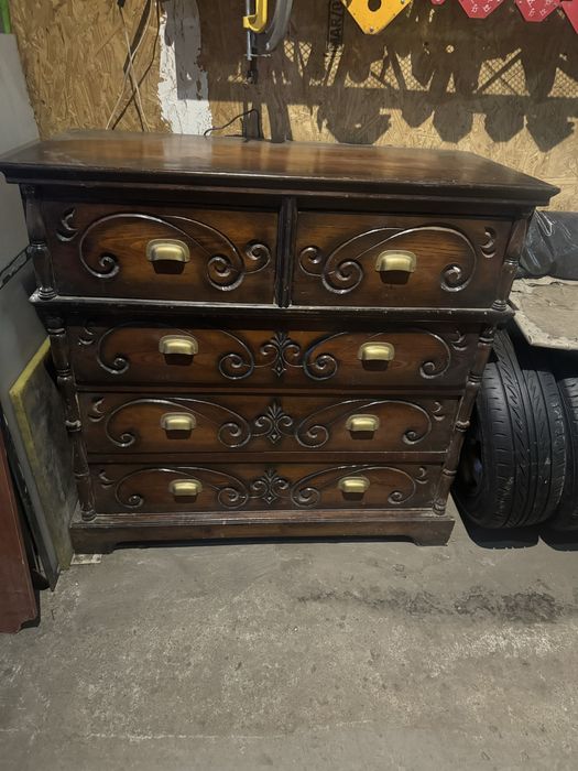 Продам старинный комод