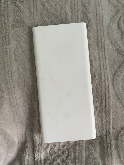 Повер банк MI original
