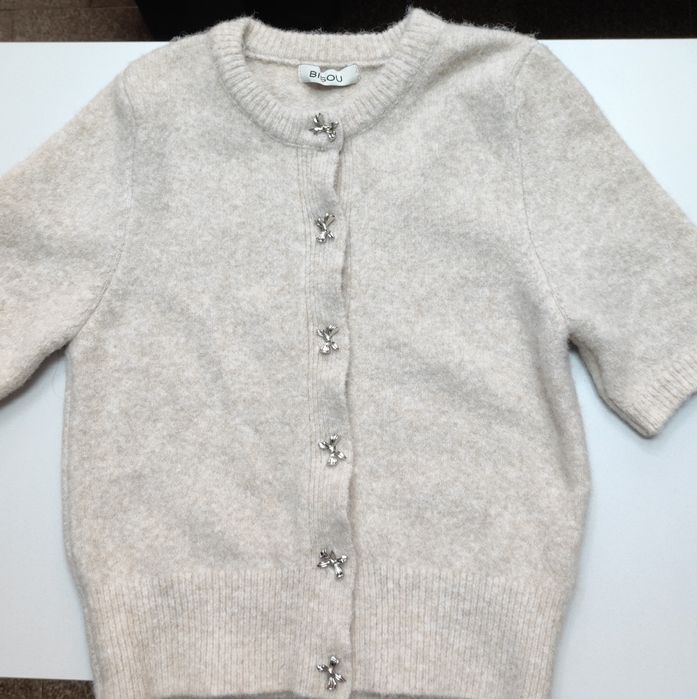 Дамски жилетки с къс и дълъг ръкав