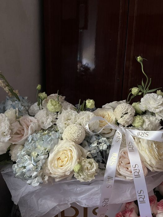 Свежие цветы от Iris Flowers