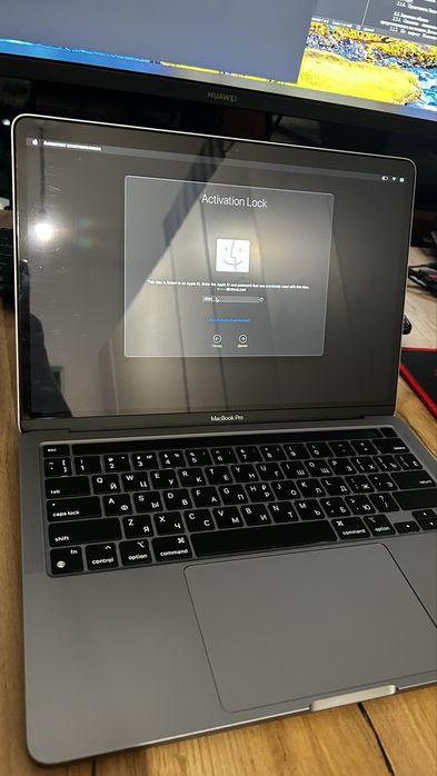 Продам macbook pro 13