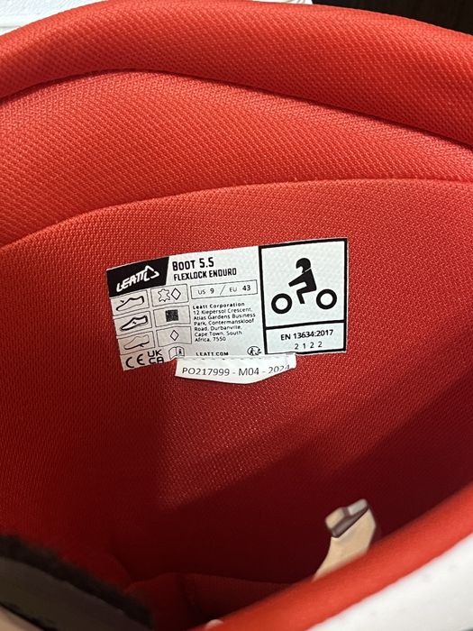 LEATT 5.5 Flex Lock НОВИ Enduro/MX