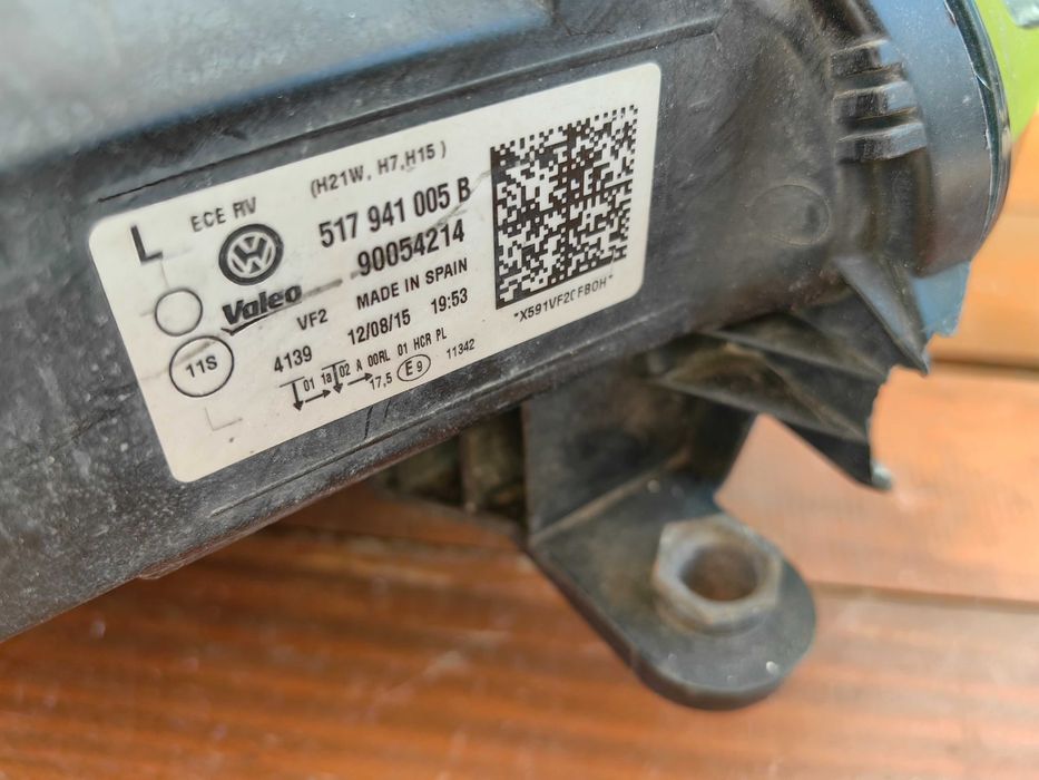 Фар за VW Touran / ВФ Туран