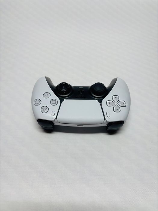 PS5 Digital Edition ca nou (2 luni) + controller + jocuri digitale