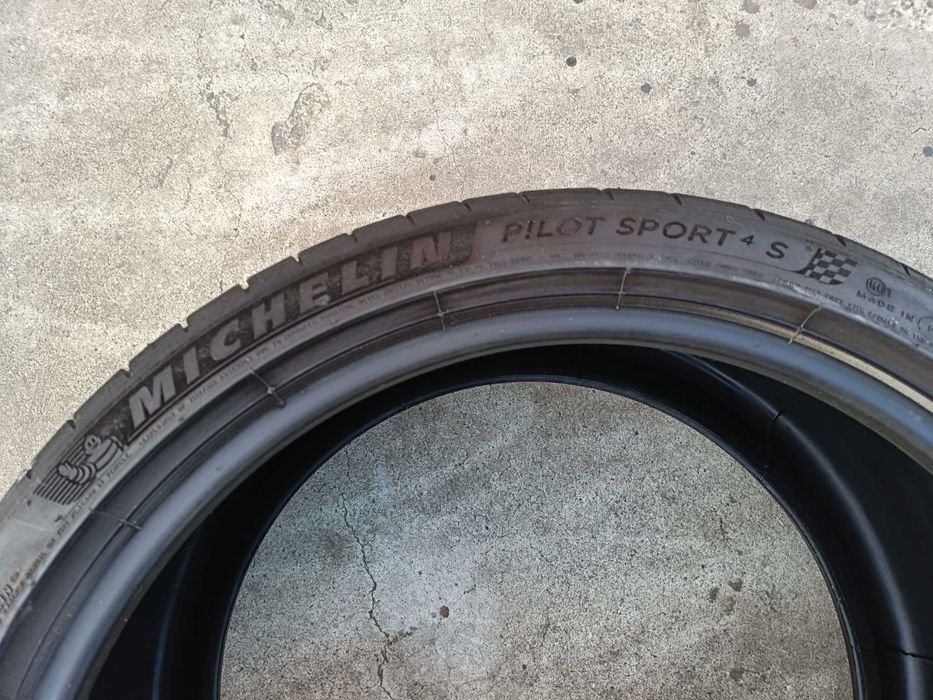 O anvelopa de vara 295 30 20 michelin pilot sport 4S