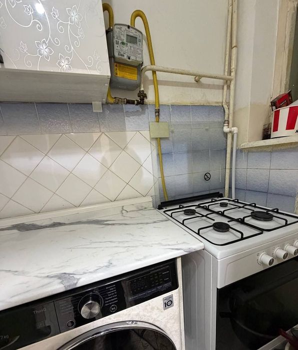 Продается юнусабад 2 квартал 1/3/4