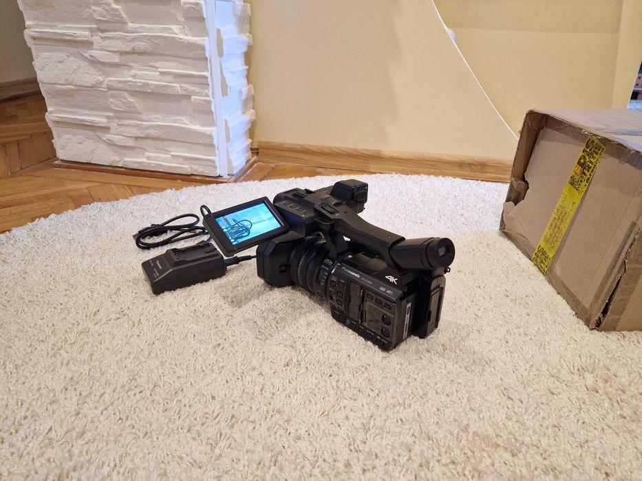 Camera video 4k Panasonic hc x1000 perfect functionala