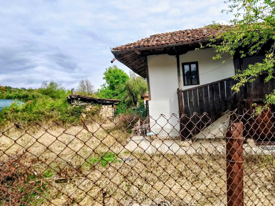Продава се Къща в Елена - 150 кв.м за 534 €/кв.м - Снимка #3