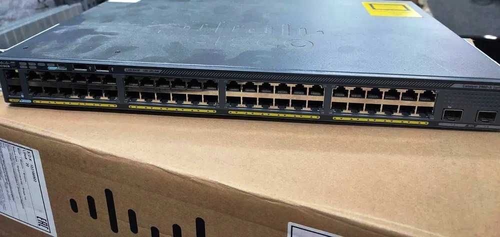 Продам коммутатор Cisco Catalist 2960-X Series