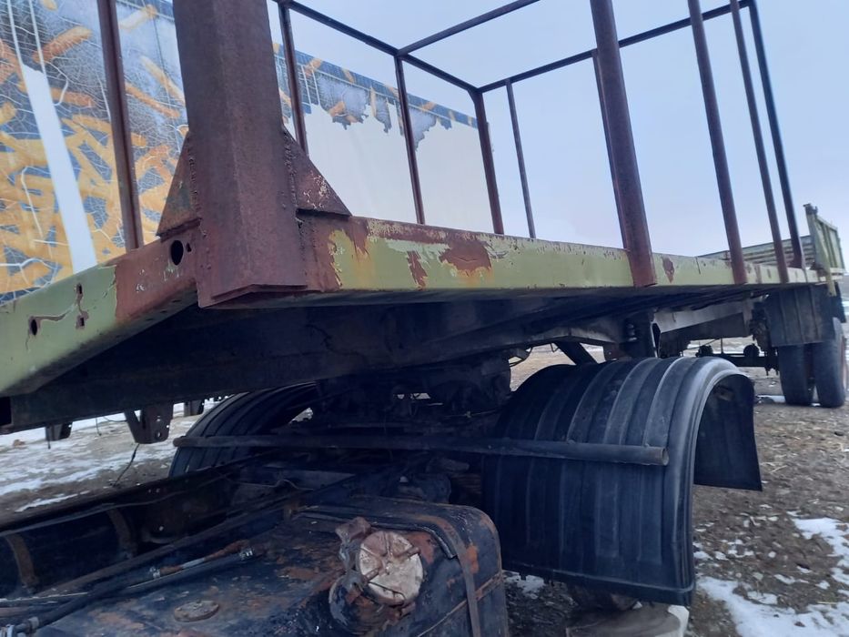 Продаётся зиловский полуприцеп