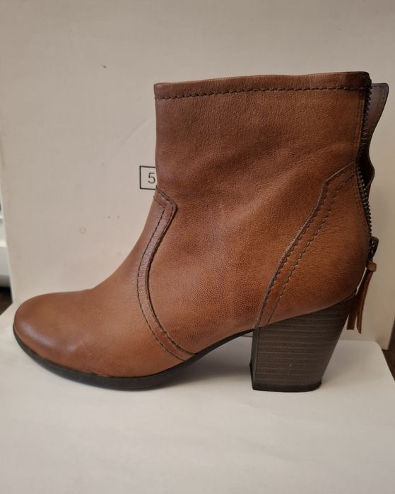 Ghete dama din piele, camel, cu fermoar la spate, marime 36, Deichmann