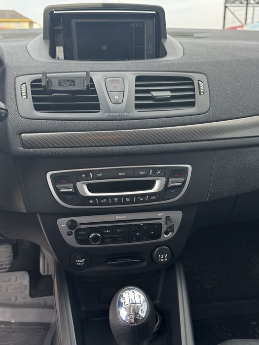 Renault Megan 3 1.5  DCI 110 cp .fabricatie 2013 ,Carte Service