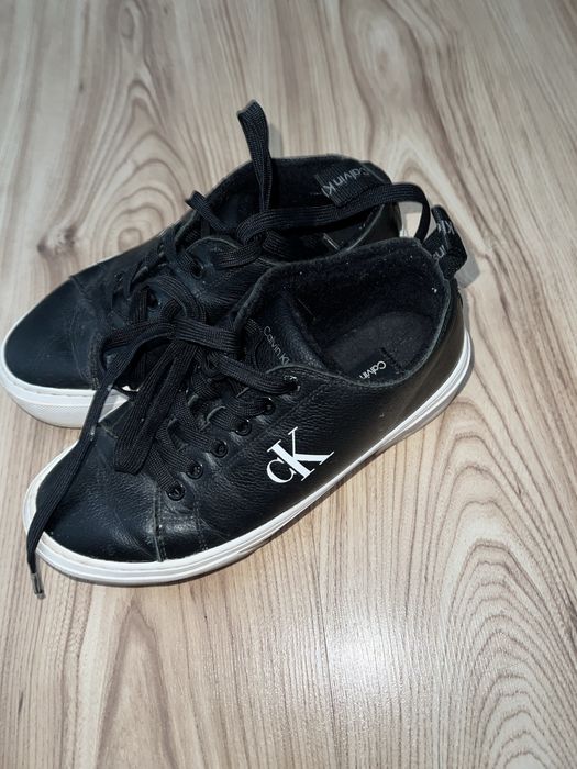 демисезонные кроссовки calvin klein