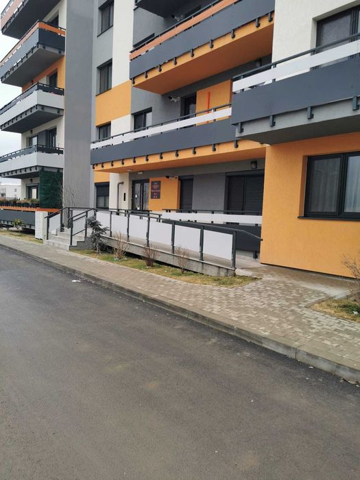 Apartament 3 camere , decomandat, Tractorul - Grandis Residence, NOU.