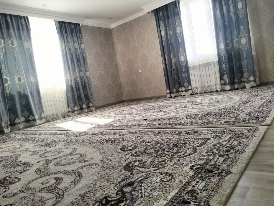 Частный дом с магазином