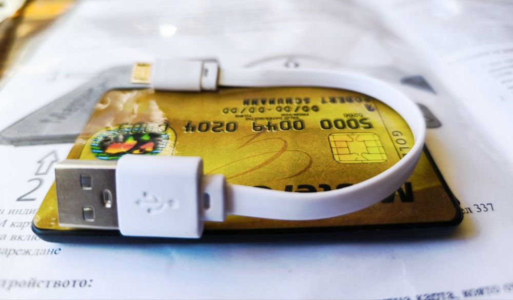 Слушалка бръмбар за преписване със sim приемник безжично устройство