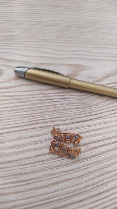 Сырға сатамын. Сырға. Серёжка продам