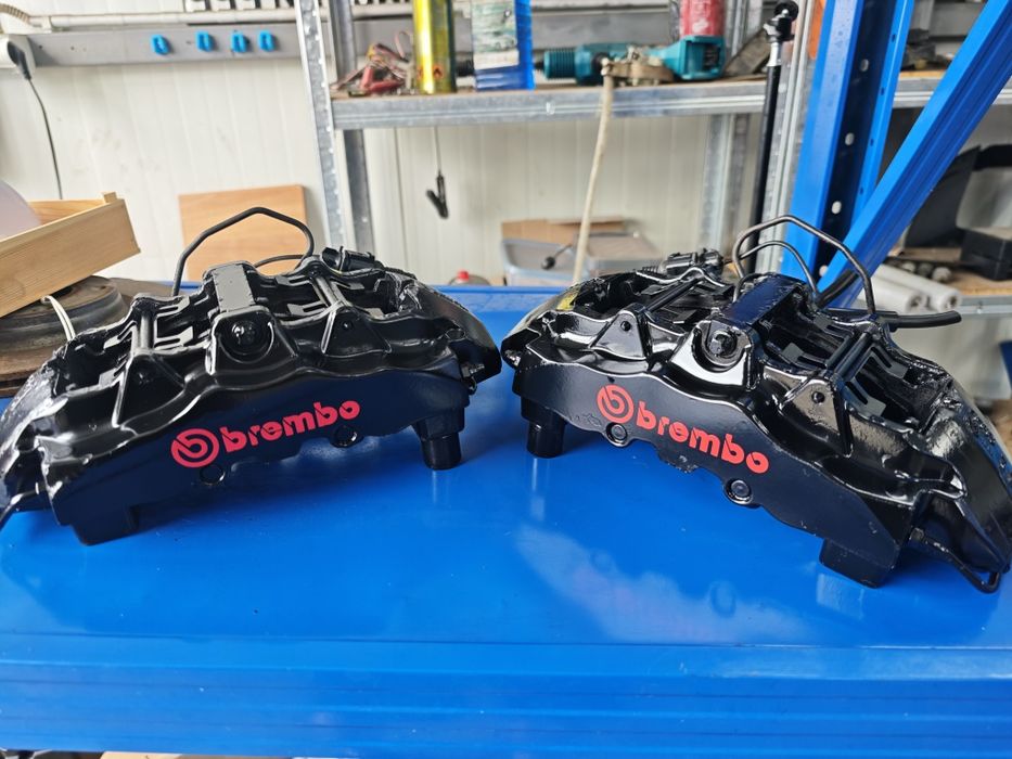 Brembo 8 бутални спирачни апарати