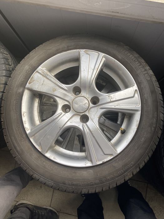 Балон шина титанка