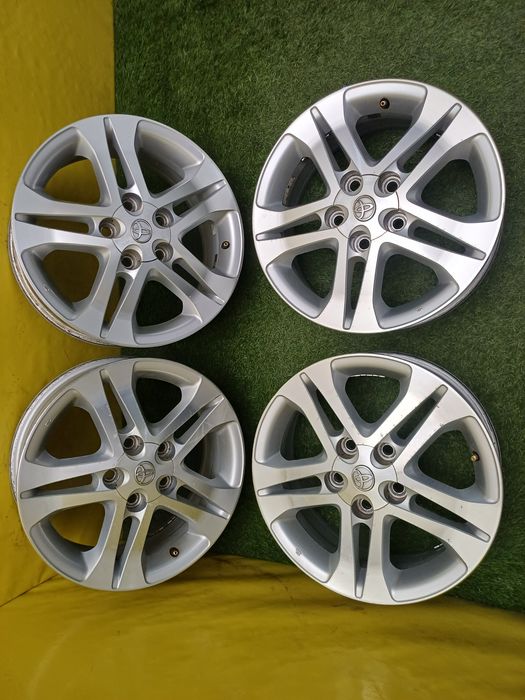Диски R16 5x114.3 на Toyota и другие.
