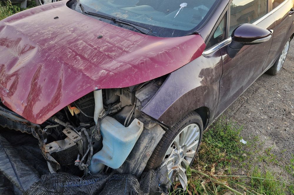 Ford Fiesta 1.4 GPL avariat – pentru piese sau reparat