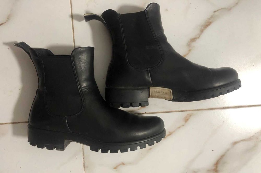 женские ботинки (ЭККО) 39 р