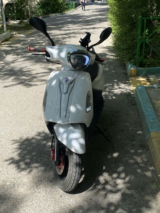 Продам мопед скутер на учете