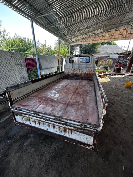 Продам Nissan Atlas 1990 года