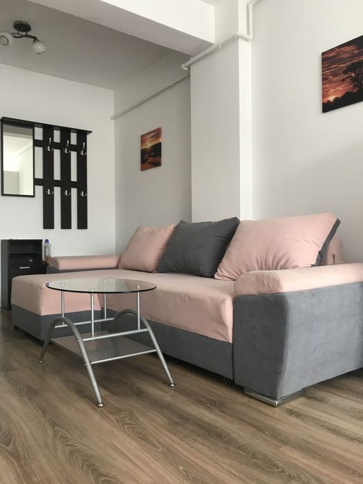 Inchiriez apartament Floresti cu parcare subterana